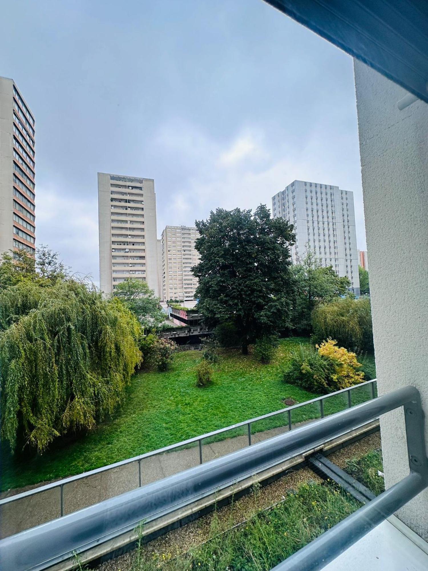 Sri-Indo Bobigny Paris Exterior foto